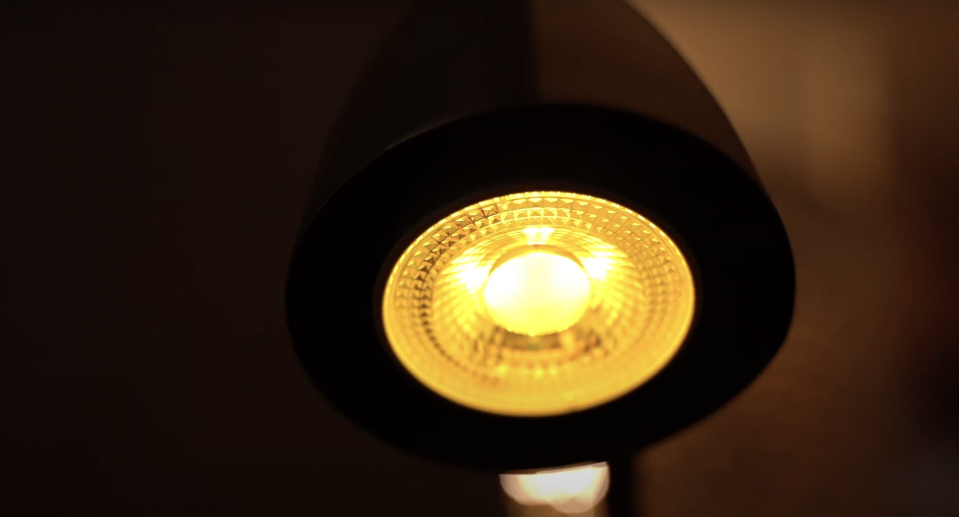Xiaomi Yeelight GU10 Smart Bulb W1 okosizzó bemutató - Xiaomilife